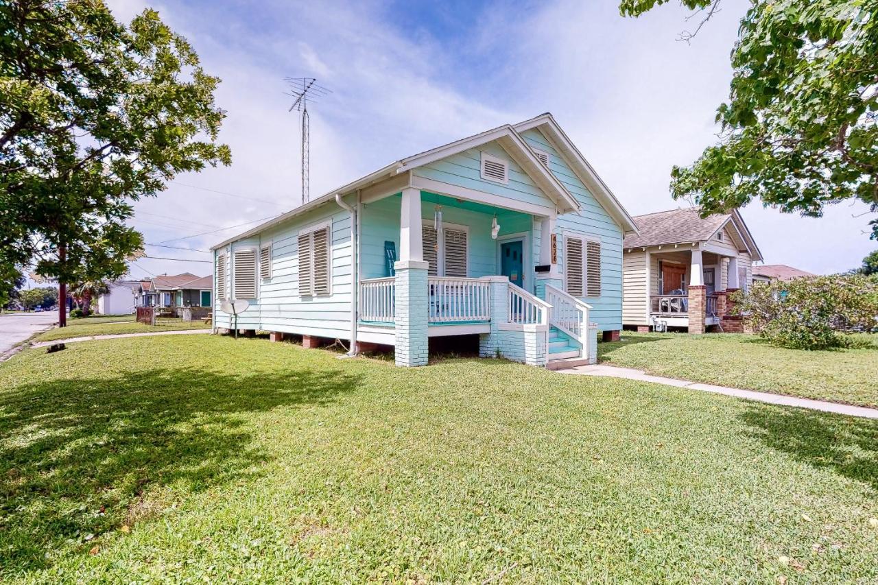 Sea Glass Cottage Galveston Exterior photo